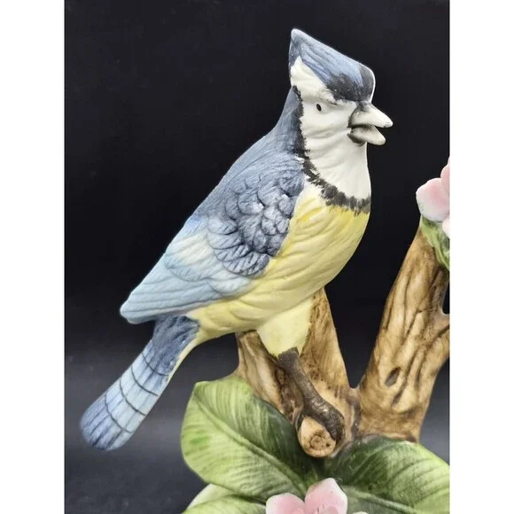 Royal Crown PORCELAIN BLUE JAY On Tree Branch MUSIC BOX Works Great 8" - Picture 3 of 15